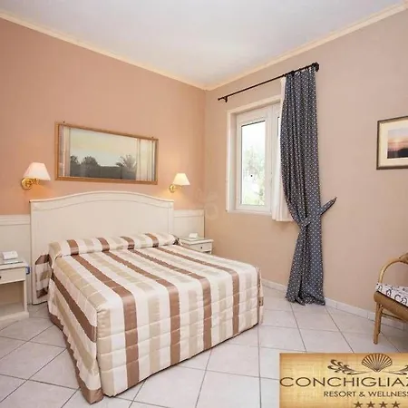 Conchiglia Azzurra & 4*