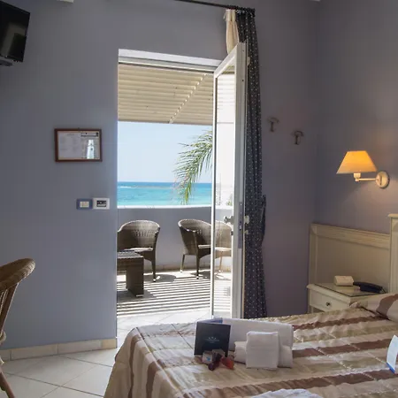 מלון Conchiglia Azzurra & פורטו צ'זראו