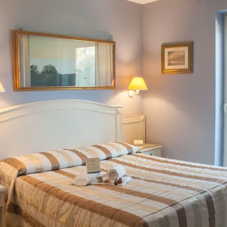 Conchiglia Azzurra & 4*