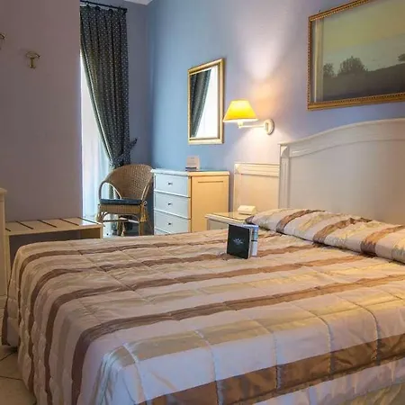 מלון Conchiglia Azzurra & 4*